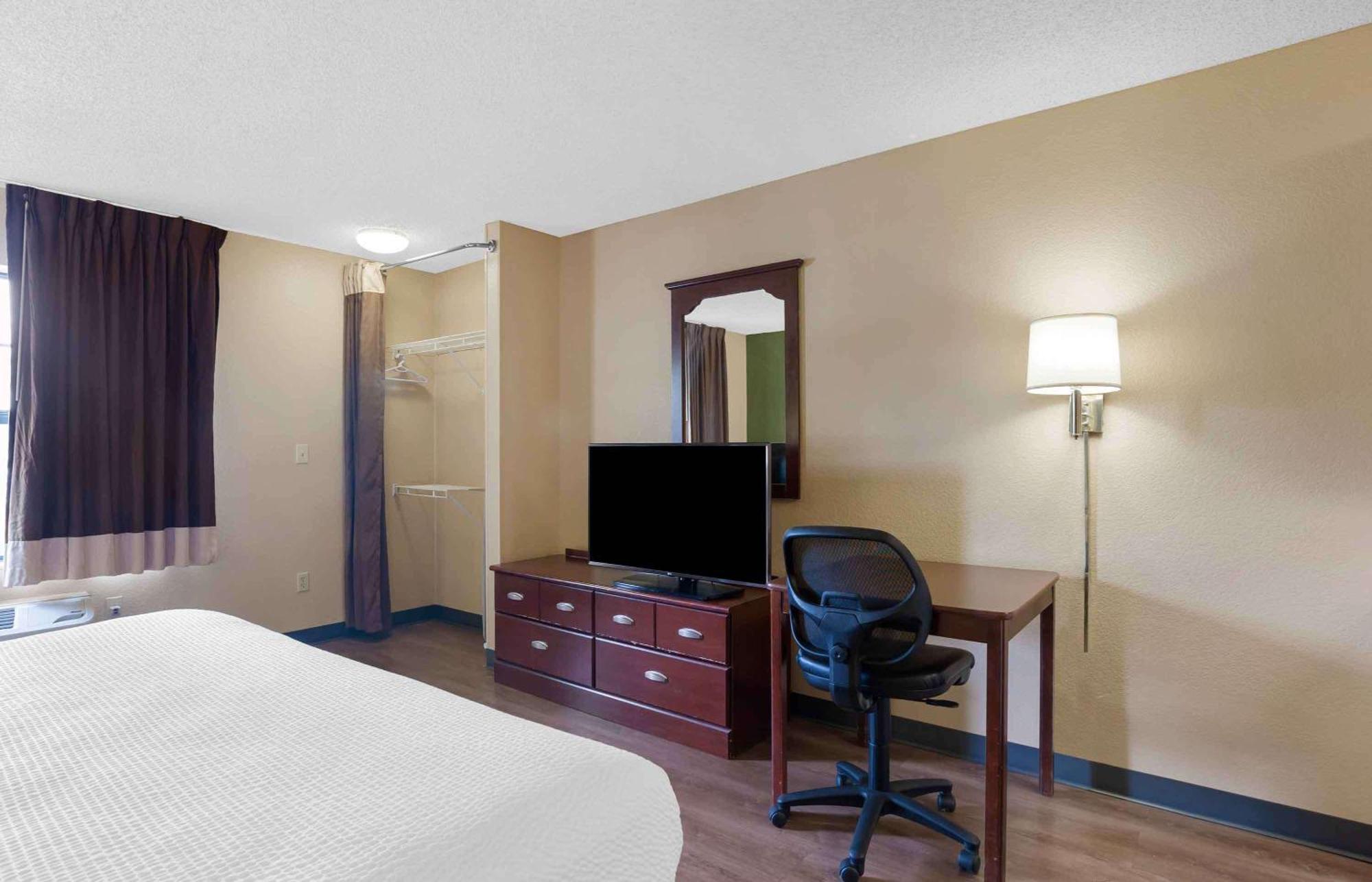 Extended America - - Riverwalk - Convention Center Jacksonville