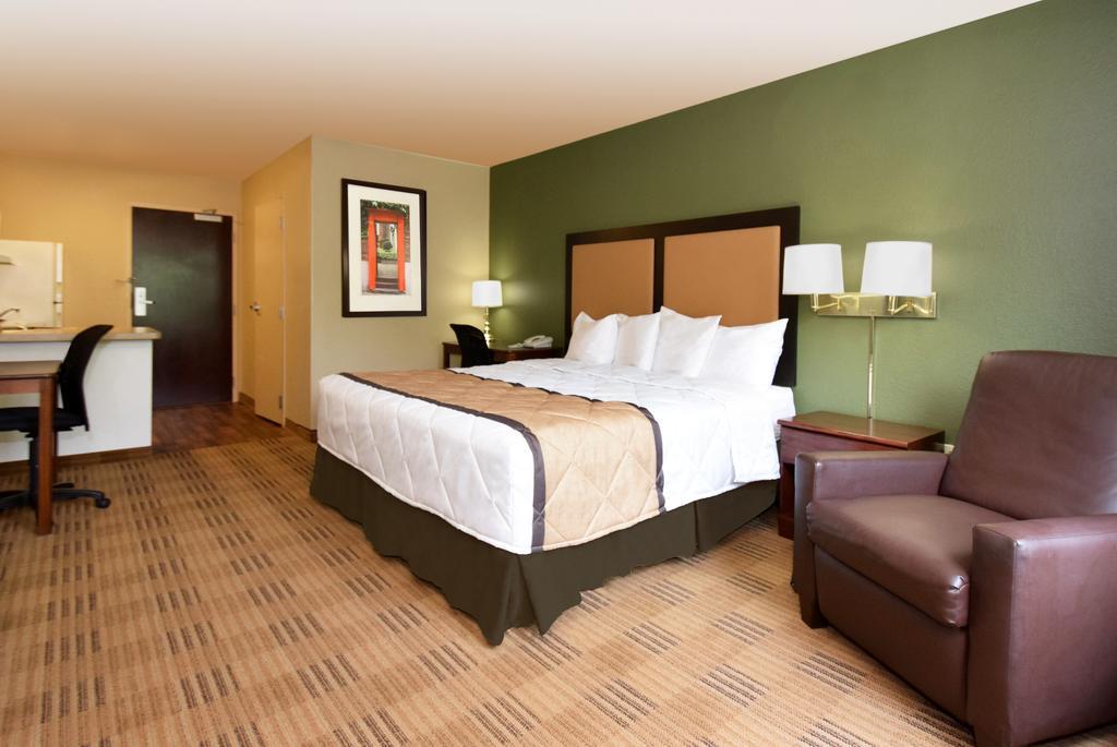 Extended America - - Riverwalk - Convention Center Jacksonville